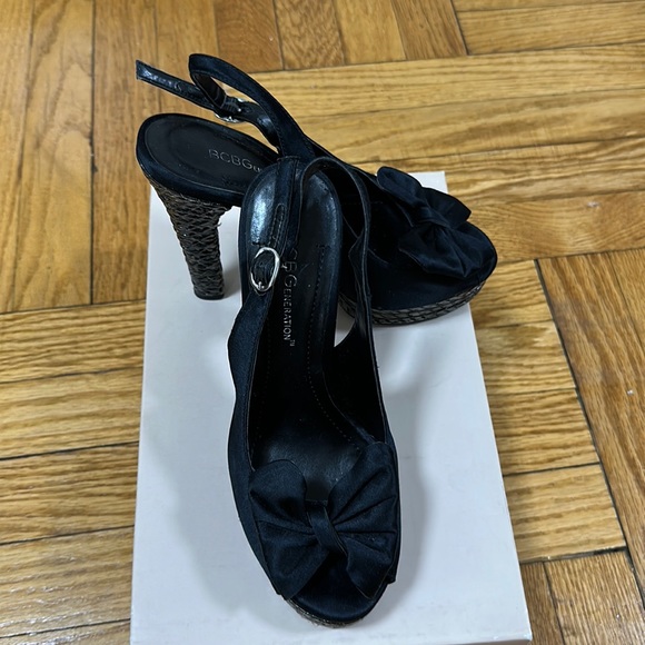 BCBG black satin bow platform heels size women’s 6 - Picture 1 of 5